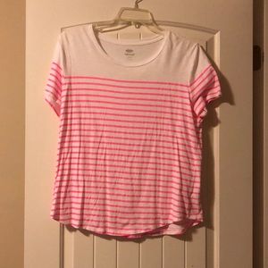Old Navy XL white and pink striped tee. Good condition!!